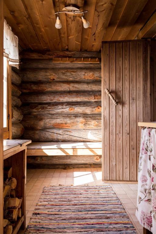 Napapiirin Jaervilomat Hotell Luukonniemi Rom bilde